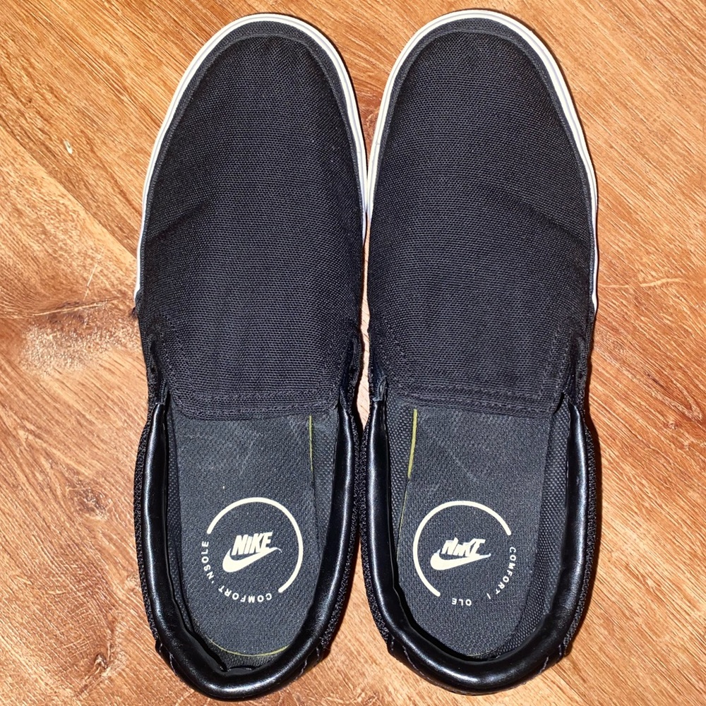 Women’s Nike Court Legacy Slip On Casual Sneaker